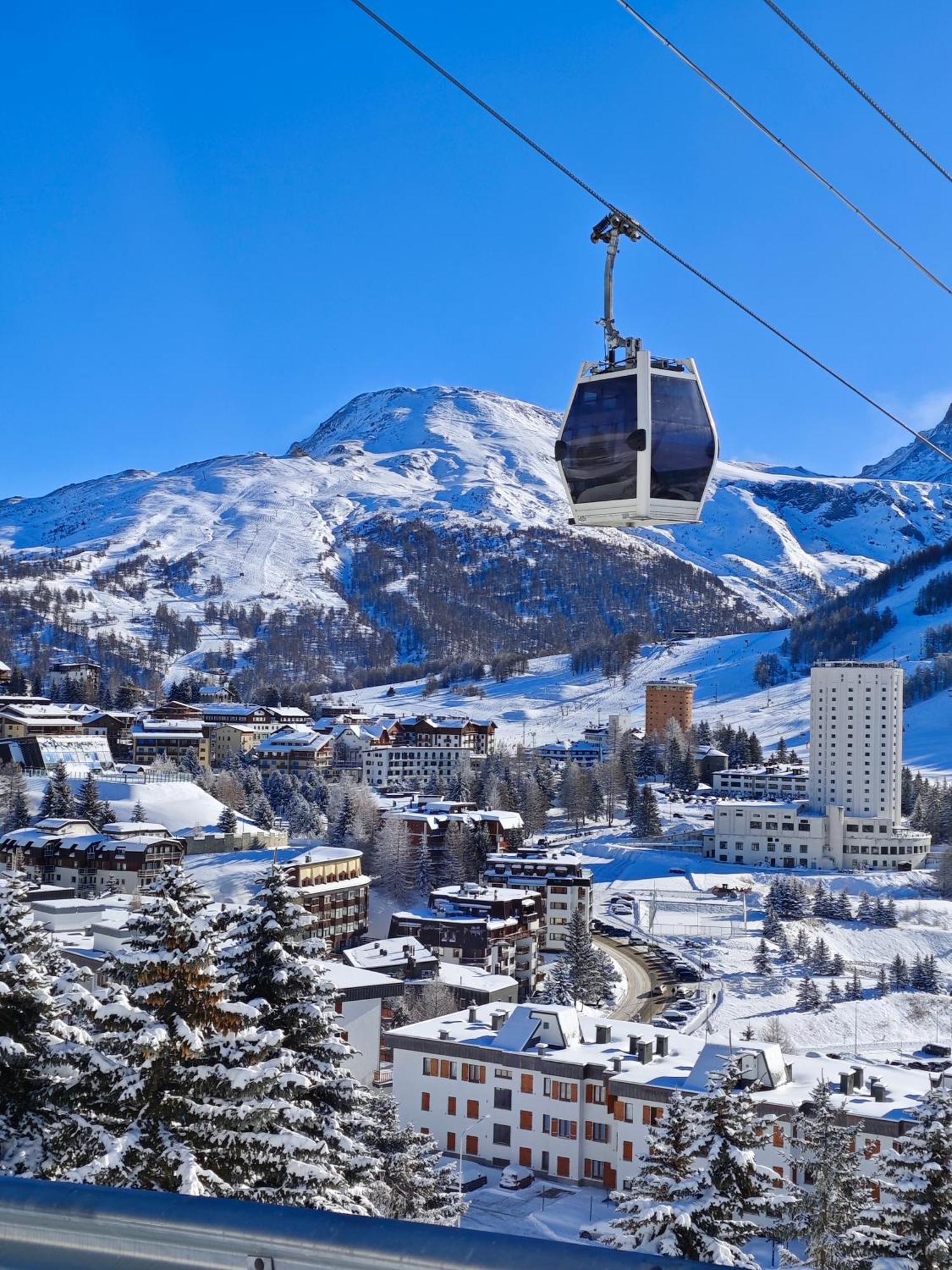 Resort Palace Sestriere 1 E 2 Ngoại thất bức ảnh