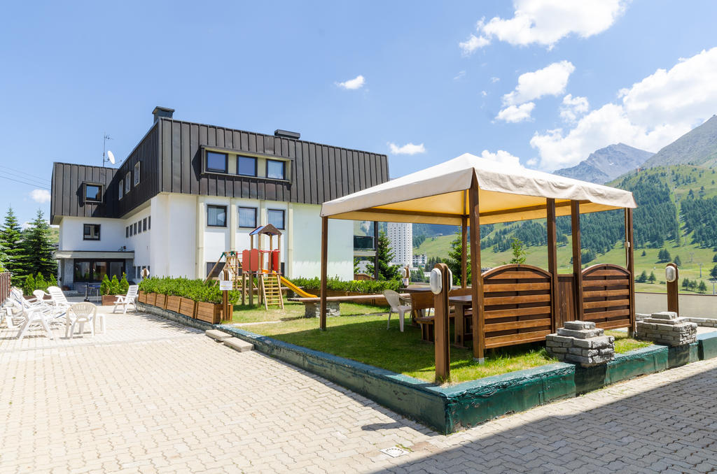Resort Palace Sestriere 1 E 2 Ngoại thất bức ảnh